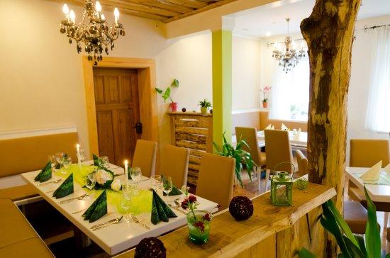 Restaurant Veranstaltungshaus & Pension Zum Hirsch