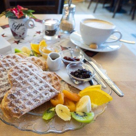 Waffel & Kaffee