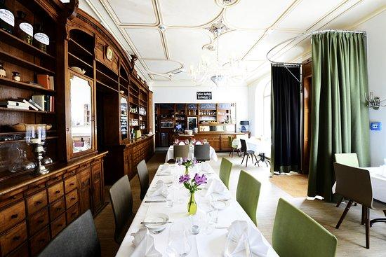 Restaurant & Cafe Wolfgang's