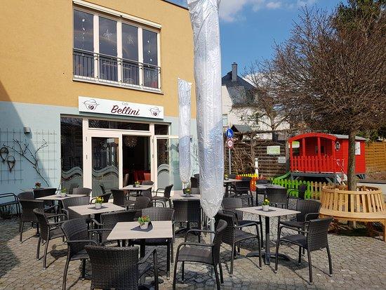 Cafe Bellini
