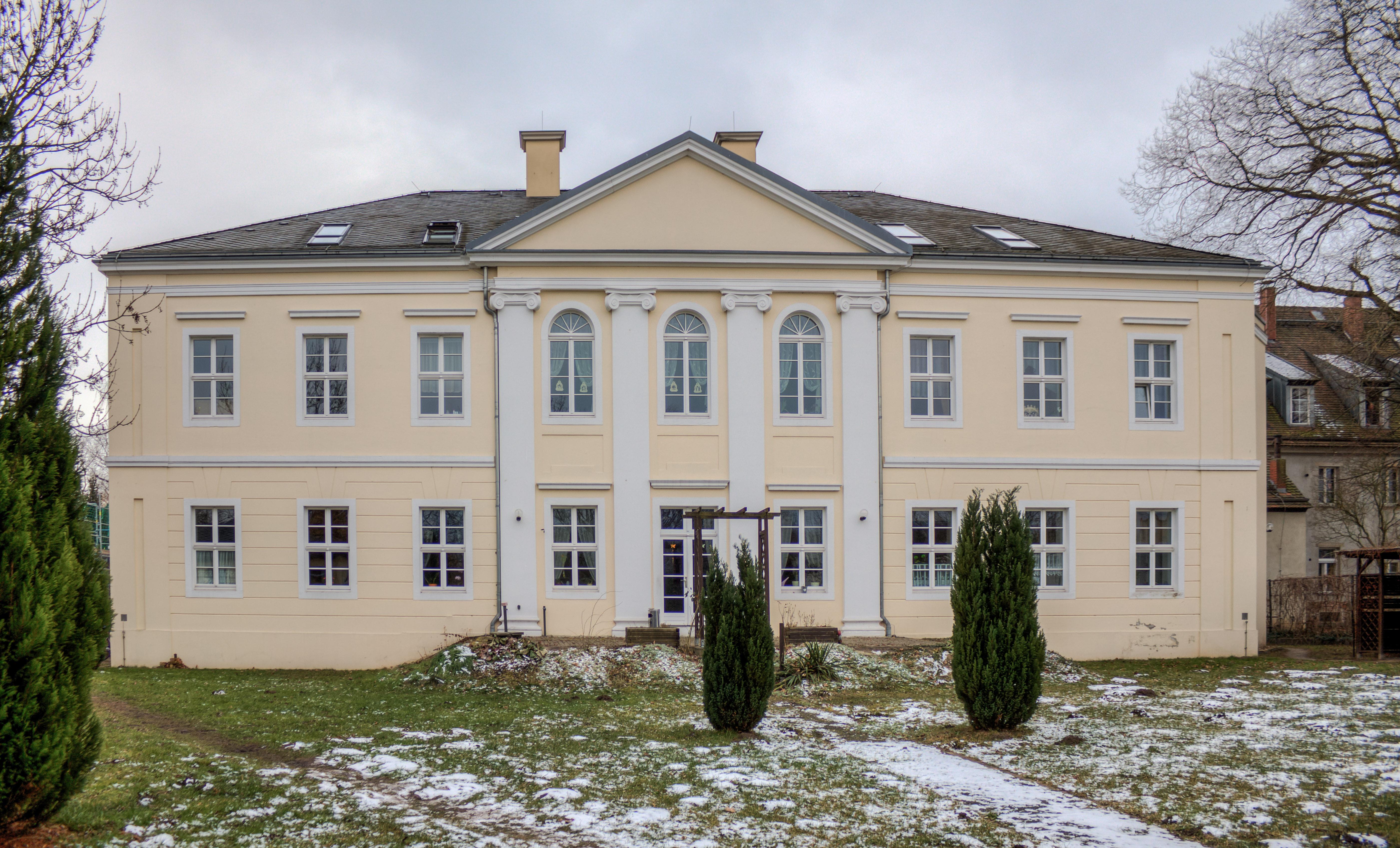 Ehemaliges Herrenhaus eines Rittergutes Zum Herrnholz 28