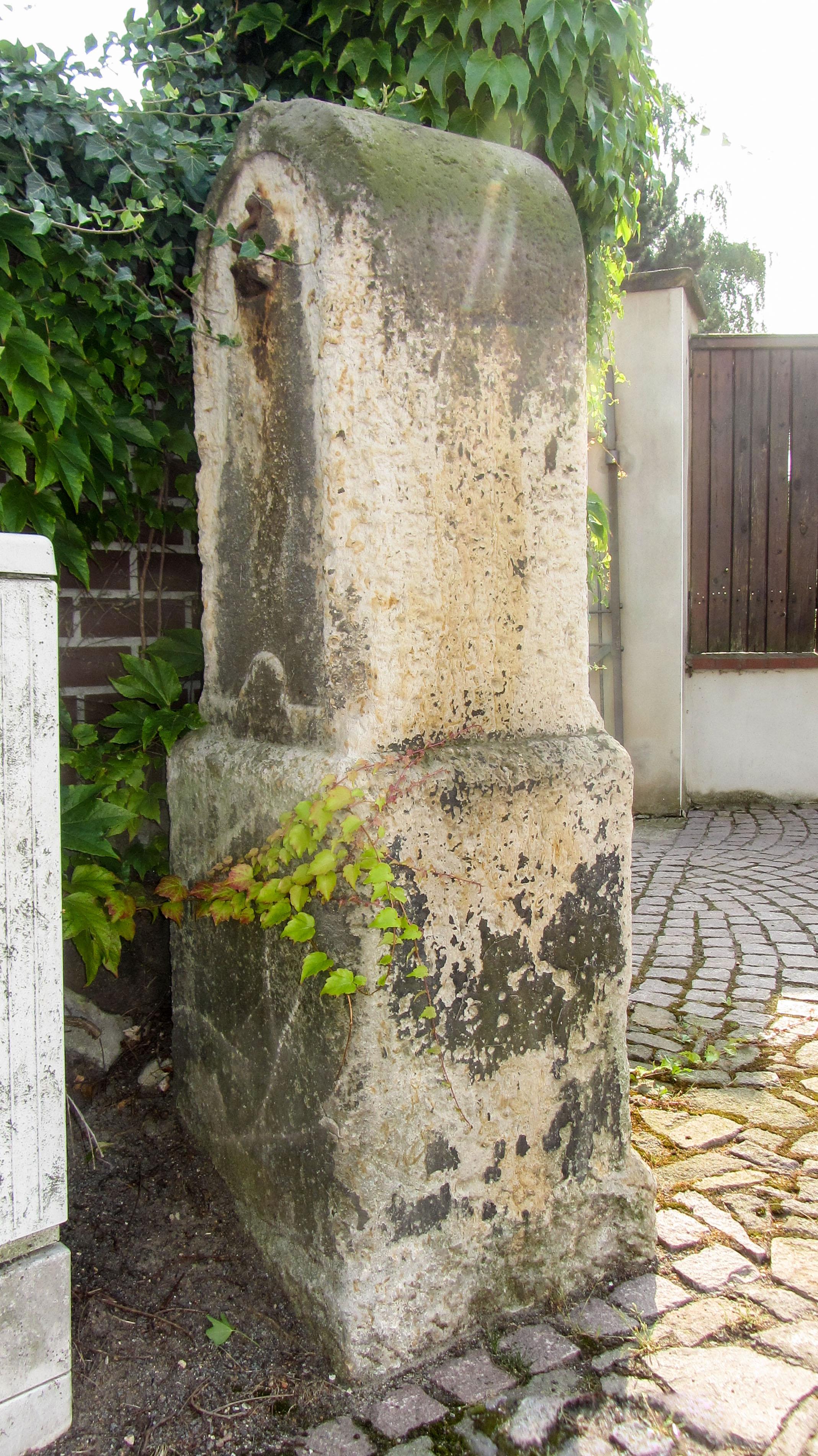 Königlich-Sächsischer Meilenstein Rötha