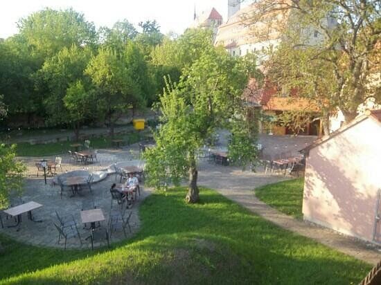 Der Grieche am Rosengarten